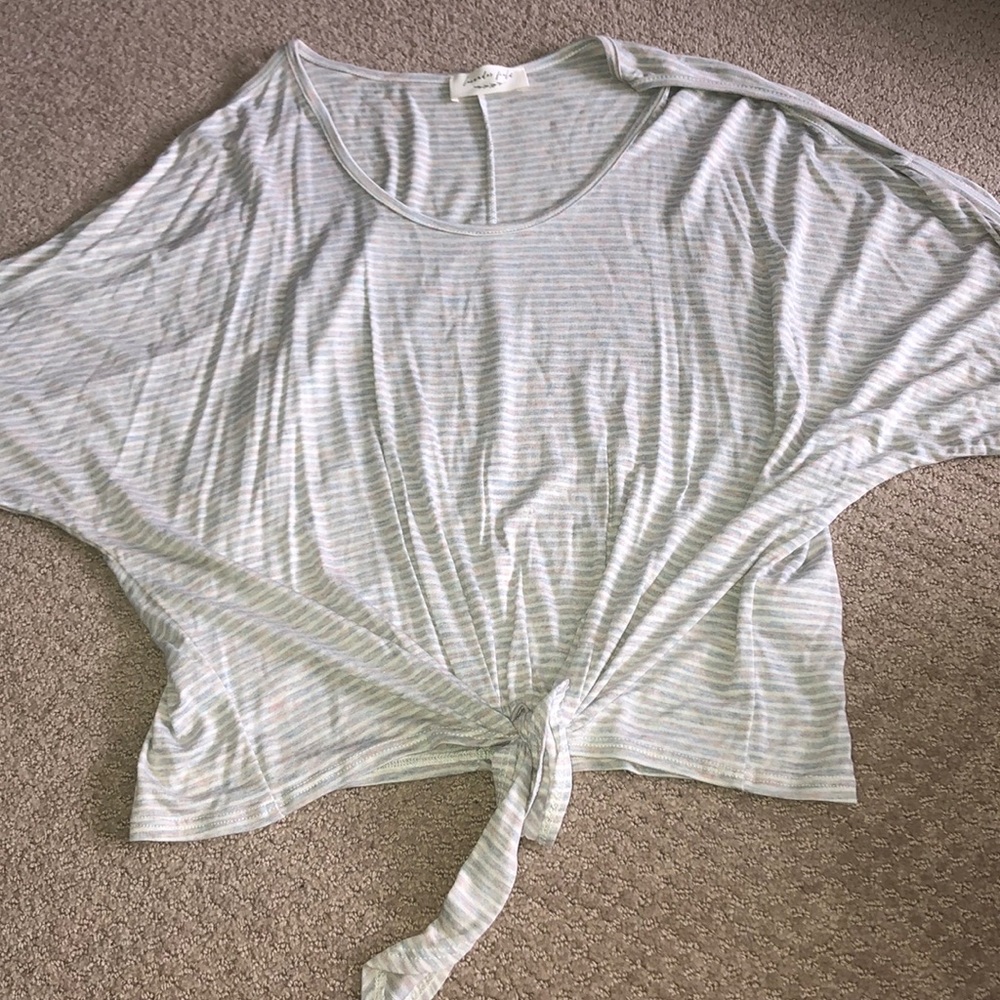 T shirt / crop top